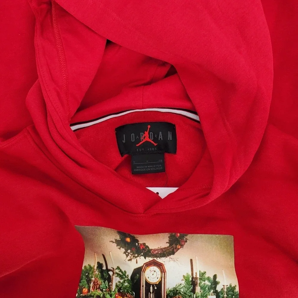 Jordan Mens Size Small Red Christmas Fireplace Graphic‎ Hoodie Sweatshirt Pocket